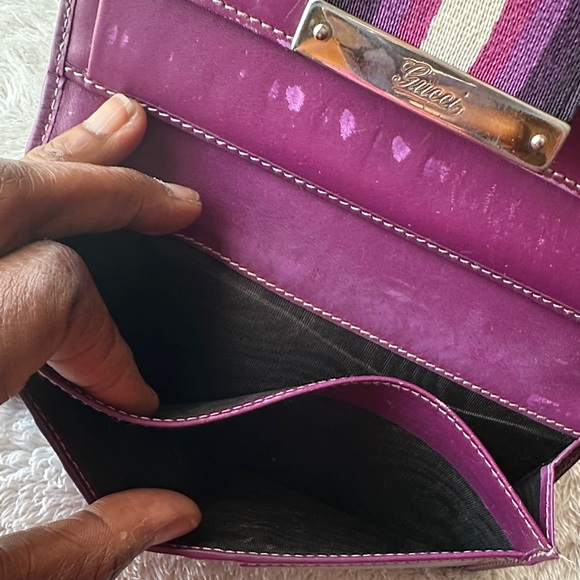 Gucci Beige and Purple Stripe Wallet - Picture 4 of 8